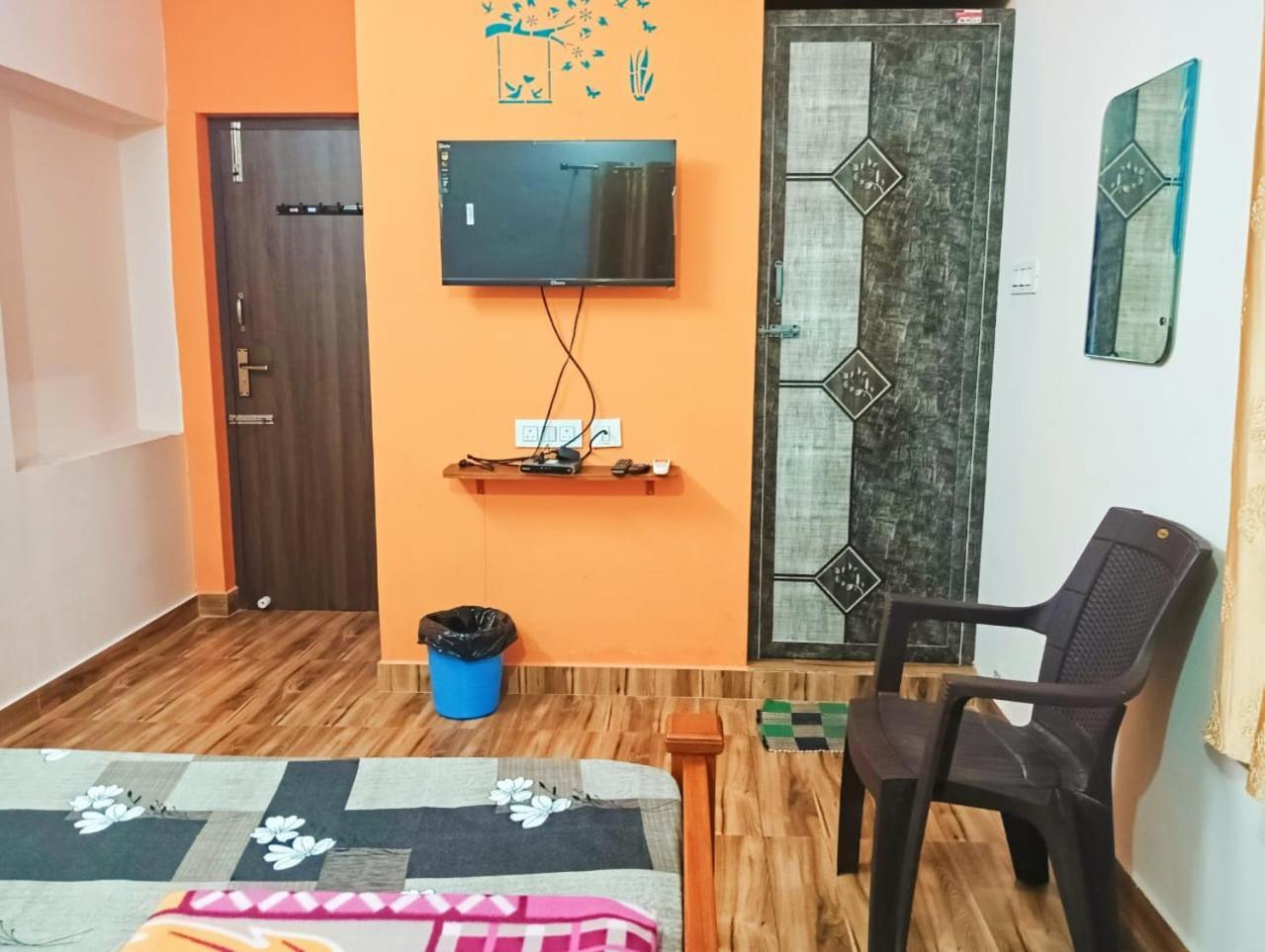 Kpr Residency Near Isha - Adiyogi Hotel Alāndurai Kültér fotó